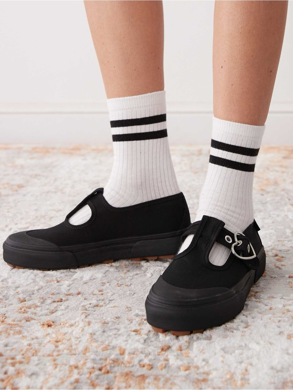 NWT Vans UA Style 93 Mary Jane sneakers in triple black Women’s Size 8